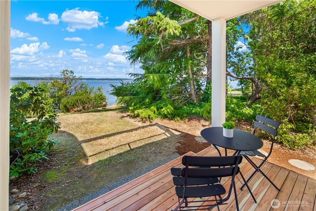 20515 21st Street NW, Lakebay, WA 98349