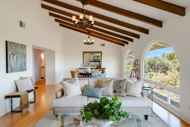 16 Kite Hill Road, Santa Cruz, CA 95060