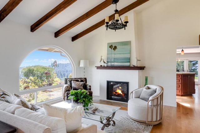 16 Kite Hill Road, Santa Cruz, CA 95060