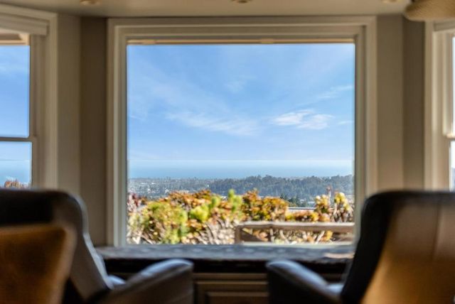 16 Kite Hill Road, Santa Cruz, CA 95060