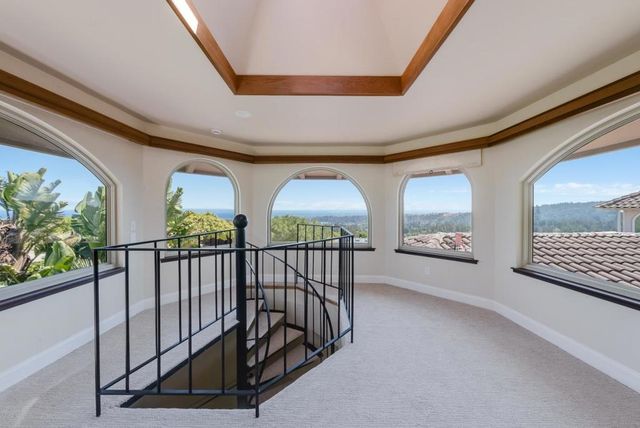 16 Kite Hill Road, Santa Cruz, CA 95060