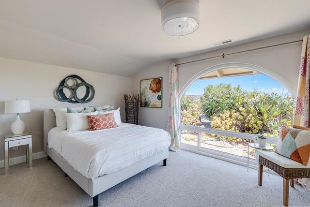 16 Kite Hill Road, Santa Cruz, CA 95060