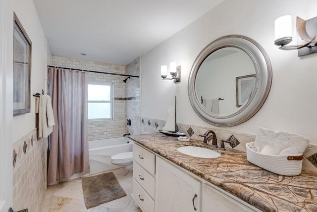16 Kite Hill Road, Santa Cruz, CA 95060