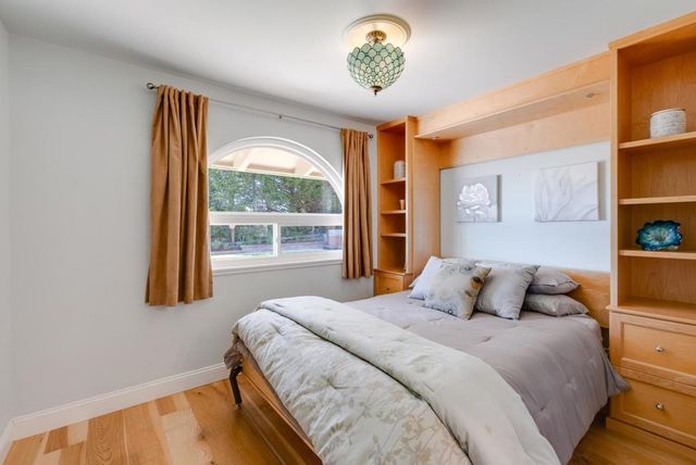 16 Kite Hill Road, Santa Cruz, CA 95060
