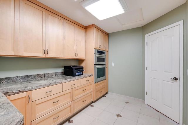 16 Kite Hill Road, Santa Cruz, CA 95060