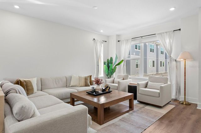 2506 W CLEVELAND STREET 10, Tampa, FL 33609