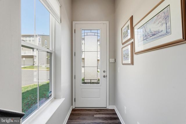 5076 DIMPLES CT, Woodbridge, VA 22192