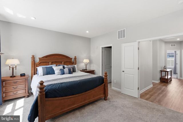5076 DIMPLES CT, Woodbridge, VA 22192