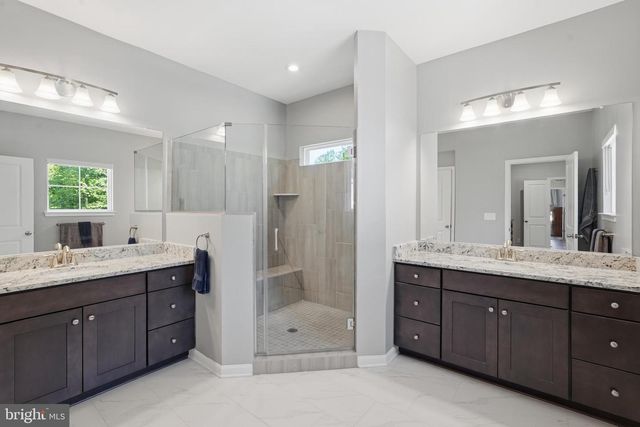 5076 DIMPLES CT, Woodbridge, VA 22192