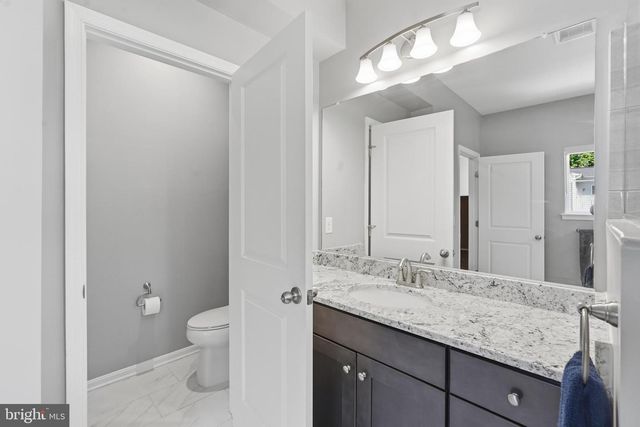 5076 DIMPLES CT, Woodbridge, VA 22192
