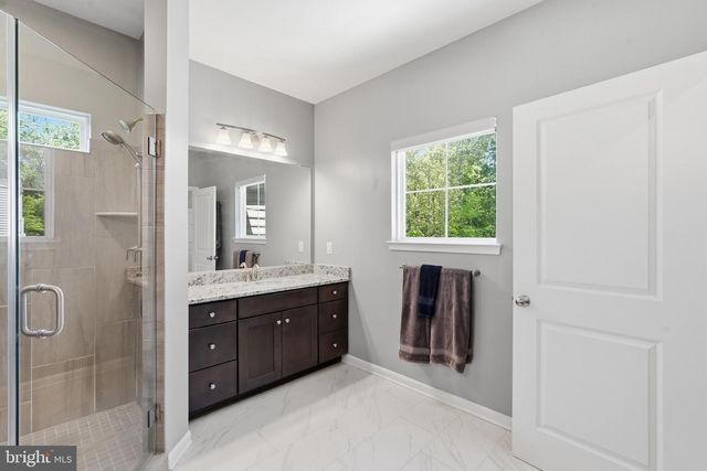5076 DIMPLES CT, Woodbridge, VA 22192