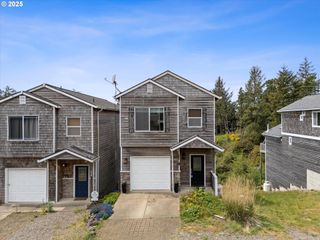 280 HILLSDALE St, Oceanside, OR 97134