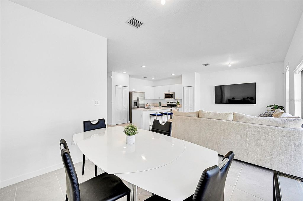 Image 13 of property listing at 20357 NW 4TH PATH, Miami, FL 33169