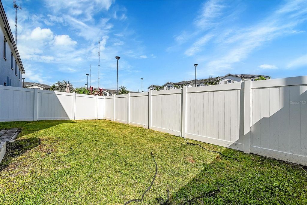 Image 32 of property listing at 20357 NW 4TH PATH, Miami, FL 33169