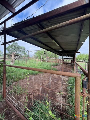 7914 Knowlton Road, San Antonio, TX 78263