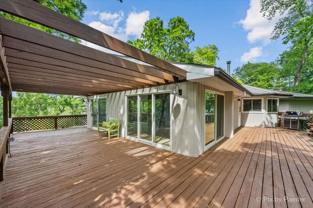 109 Wood Drive, Algonquin, IL 60102