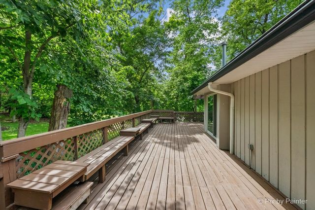 109 Wood Drive, Algonquin, IL 60102