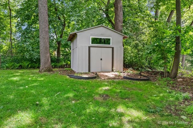 109 Wood Drive, Algonquin, IL 60102