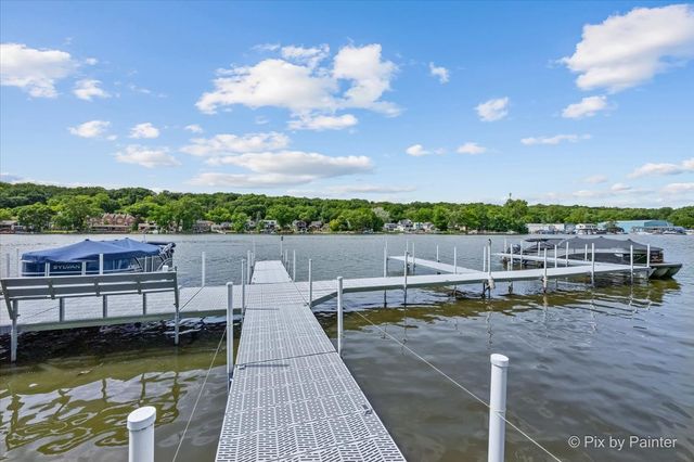 109 Wood Drive, Algonquin, IL 60102