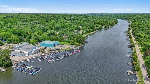 109 Wood Drive, Algonquin, IL 60102