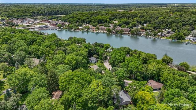109 Wood Drive, Algonquin, IL 60102