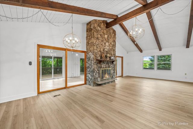 109 Wood Drive, Algonquin, IL 60102