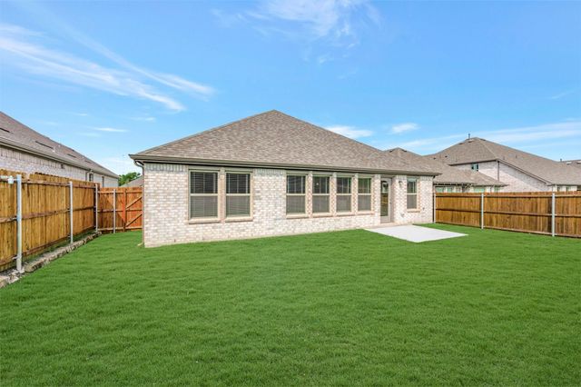 725 Grand Dale Drive, Lavon, TX 75166