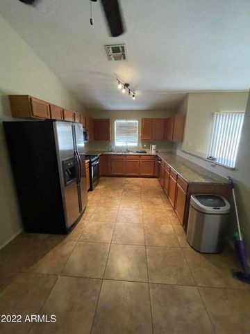 8831 N 114th Avenue, Peoria, AZ 85345