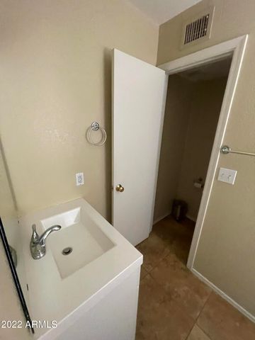 8831 N 114th Avenue, Peoria, AZ 85345