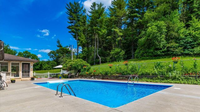 255 Briarwood Drive, Newark, OH 43055