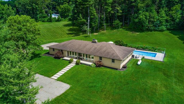 255 Briarwood Drive, Newark, OH 43055