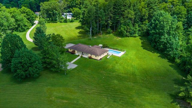 255 Briarwood Drive, Newark, OH 43055