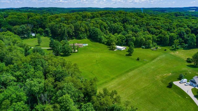 255 Briarwood Drive, Newark, OH 43055