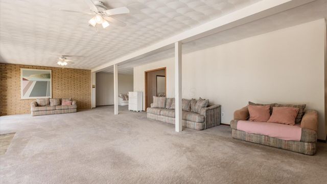 255 Briarwood Drive, Newark, OH 43055