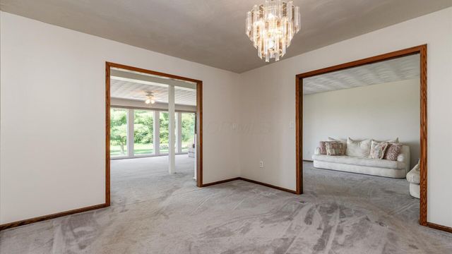255 Briarwood Drive, Newark, OH 43055