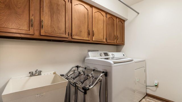 255 Briarwood Drive, Newark, OH 43055