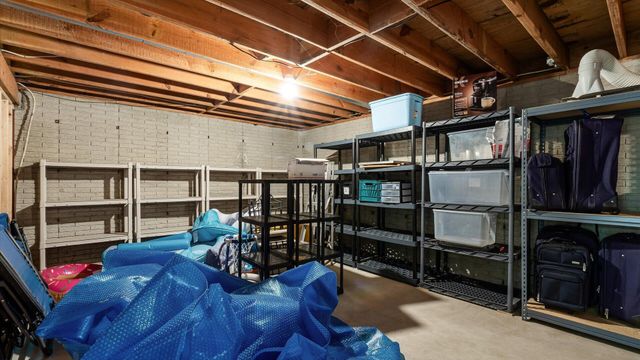 255 Briarwood Drive, Newark, OH 43055