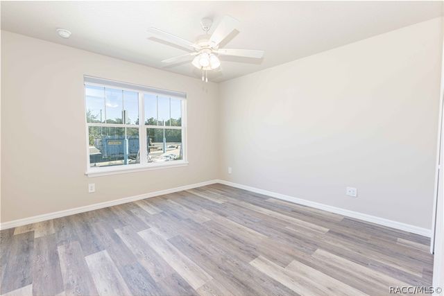 1342 Cottage Circle, Tavares, FL 32778