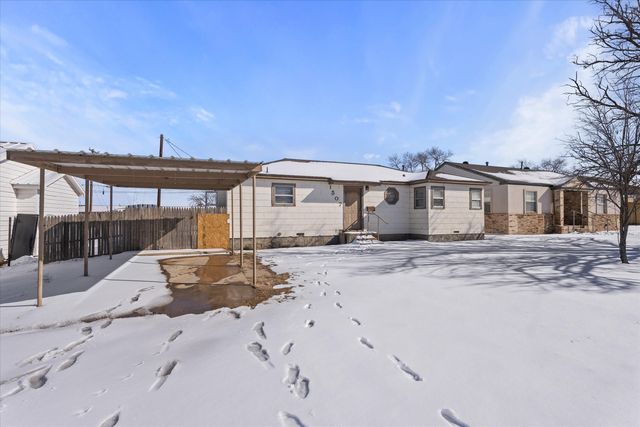 1507 Avenue E, Levelland, TX 79336