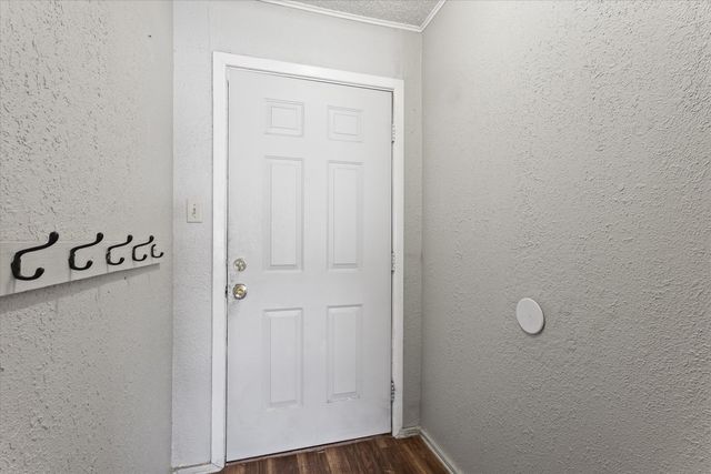 1507 Avenue E, Levelland, TX 79336