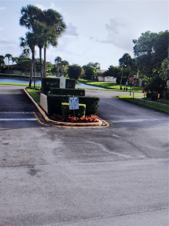 9490 W Heather Ln 0, Miramar, FL 33025