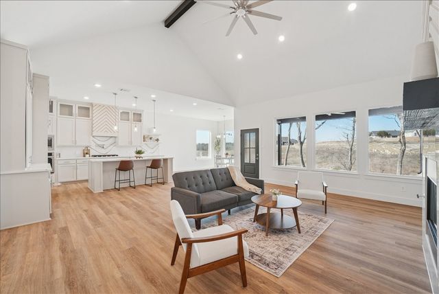 340 Slimp Bluff, Azle, TX 76020