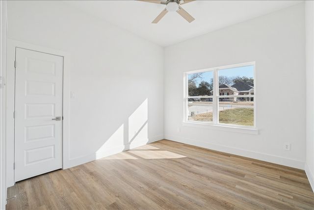 340 Slimp Bluff, Azle, TX 76020