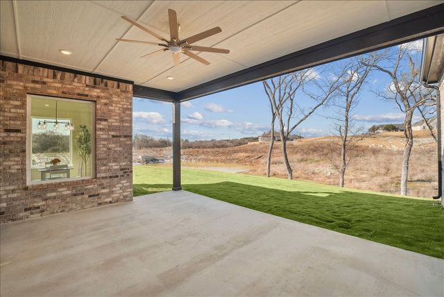 340 Slimp Bluff, Azle, TX 76020