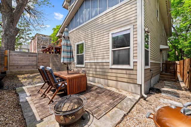 1907 E 20th ST, Austin, TX 78722