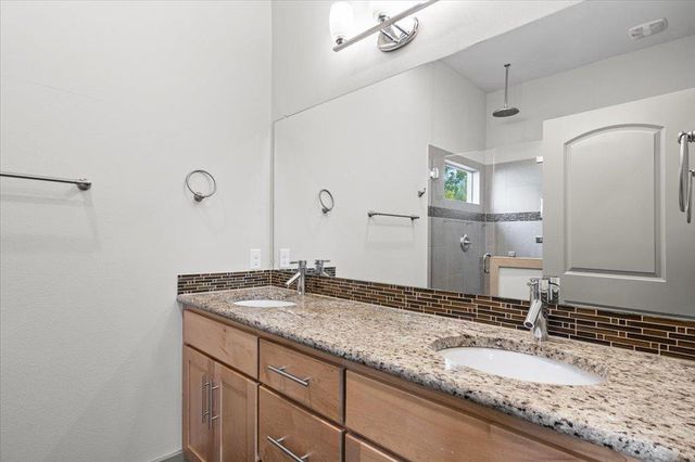 1907 E 20th ST, Austin, TX 78722