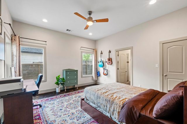1907 E 20th ST, Austin, TX 78722
