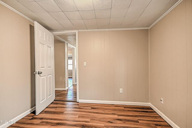 918 South Cedar Avenue, Elizabethton, TN 37643