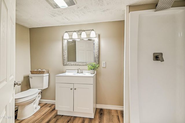 918 South Cedar Avenue, Elizabethton, TN 37643