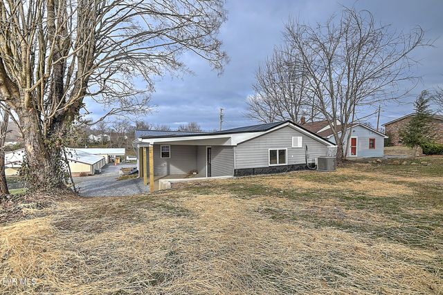 918 South Cedar Avenue, Elizabethton, TN 37643